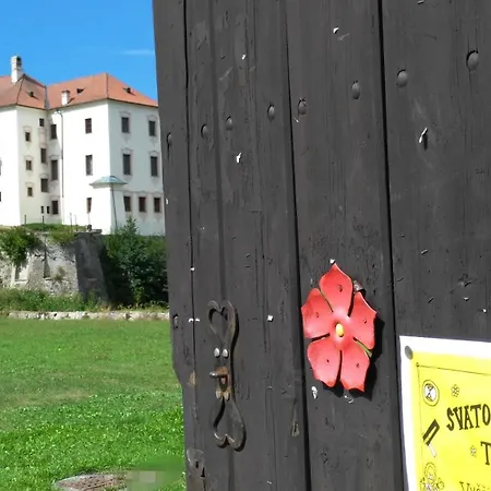 U Lipna, Pro Cyklisty, Motorkare Apartmán Frymburk