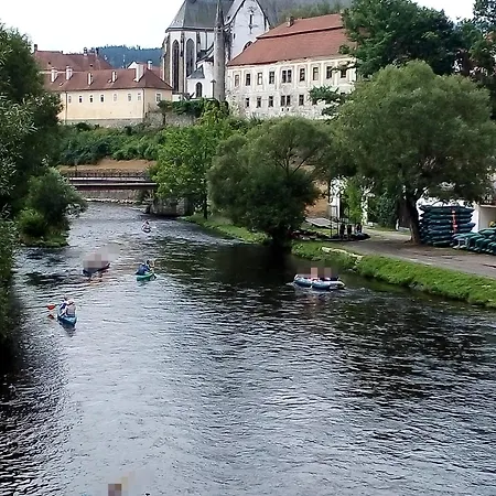 U Lipna, Pro Cyklisty, Motorkare Apartmán