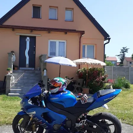 U Lipna, Pro Cyklisty, Motorkare